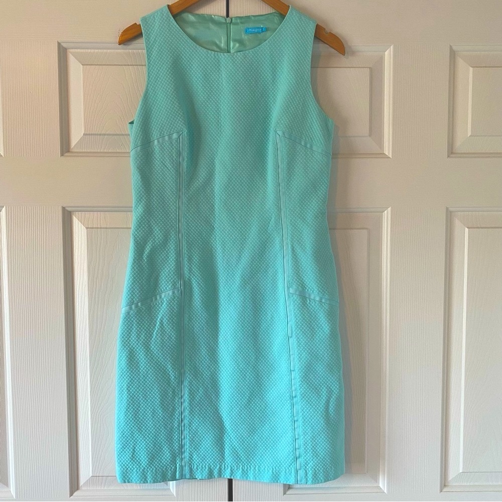J. McLaughlin Sleeveless Textured Sheath Dress in Aqua